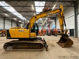 JCB JS 130 LC