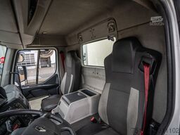 RENAULT D14 250 + DHOLLANDIA