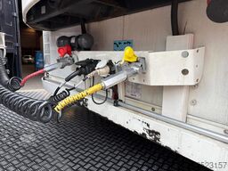 Schmitz Cargobull Carrier Vector 1550 D+E SAF 2X Liftas 250B 265H