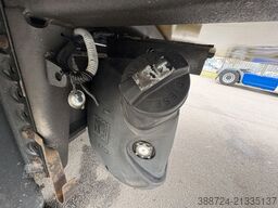 SCHMITZ CARGOBULL SKO 24*Thermoking*6 Rohrbahnen*ATP*Fleisch*TÜV*