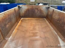 Maur Trailer