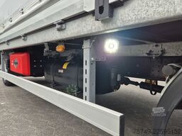 Fuso Canter 7C18 Aut., Bordwand Pritsche Plane 6Tkm!