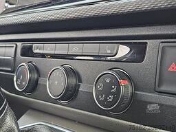 VOLKSWAGEN TRANSPORTER 2.0 TDI L2H1 Digital-Cockpit