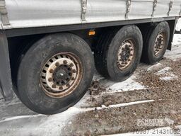 Schmitz Cargobull Curtainsider Standard Staplerhalterung