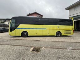 MAN Lion's Coach