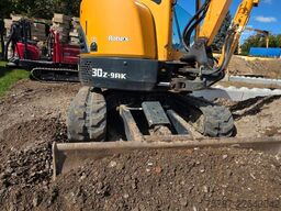 HYUNDAI Mobilbagger/ Kett Robex 30Z-9AK, div.Anbaugeräte