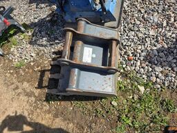 HYUNDAI Mobilbagger/ Kett Robex 30Z-9AK, div.Anbaugeräte