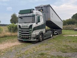 WIELTON 50 cbm, Kombi-Pendel, Lift, Plastikauskleidung