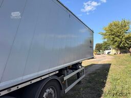 WIELTON 50 cbm, Kombi-Pendel, Lift, Plastikauskleidung