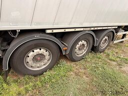 WIELTON 50 cbm, Kombi-Pendel, Lift, Plastikauskleidung