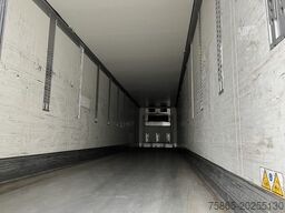 Schmitz Cargobull SKO 24L COOL / Carrier Vector 1850 / BPW Drum /...