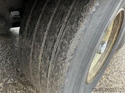 Schmitz Cargobull SKO 24 Cool / Carrier Vector 1850 / 2x Liftas /...