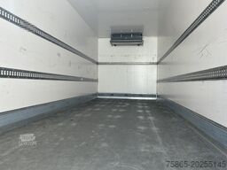DAF CF 260 FA / Carrier Koeler - 30 gr / Chereau Fr...