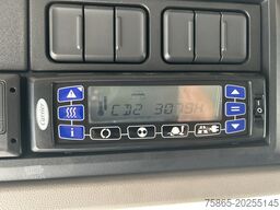DAF CF 260 FA / Carrier Koeler - 30 gr / Chereau Fr...