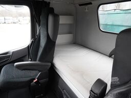 Mercedes-Benz Actros 3663 8x4/NEW galvanized tow truck