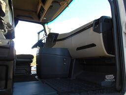 Mercedes-Benz Actros 2542