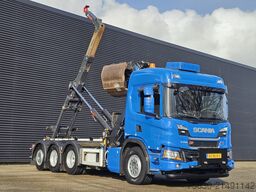 Scania P450 XT 8x4*4 / HIAB Z KRAAN + HAAKARM