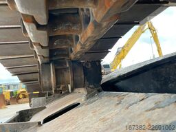 Komatsu PC240NLC-10