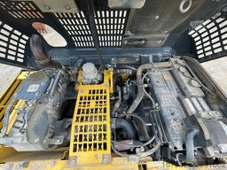 Komatsu PC240NLC-10