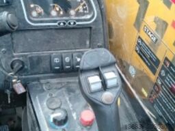 JCB 525-60