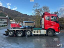 Volvo FH 500 hook truck 8x2 w/ 21 t hook. WATCH VIDEO.