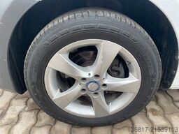 MERCEDES-BENZ Vito 116 L2 Klima 3-Sitze AHK 8-fach bereift