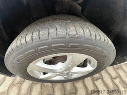 MERCEDES-BENZ Vito 116 L2 Klima 3-Sitze AHK 8-fach bereift