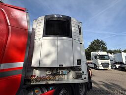 Schmitz Cargobull SCB*S3B SCB*S3B Carrier Vector 1950D+E SAF Lift...