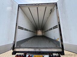 Schmitz Cargobull SCB*S3B SCB*S3B Carrier Vector 1950D+E SAF Lift...