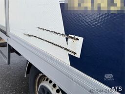 Iveco 35S16 Box truck w/ side door and lift