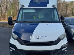 Iveco 35S16 Box truck w/ side door and lift