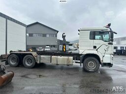 MAN TGA 26.480 6x4 Tandem Hook truck w/ 20 t/m hook an