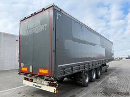 Krone Curtainsider / Planenauflieger / Gardin