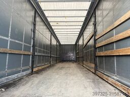 Krone Curtainsider / Planenauflieger / Gardin