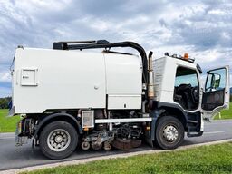 VOLVO FM 9 4X2 KEHRMASCHINE