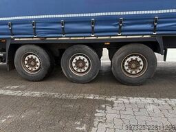 Krone 3 axle Curtainsider / Planenauflieger