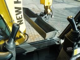 New Holland B115B backhoe loader / 4600 MTH ! / 2020