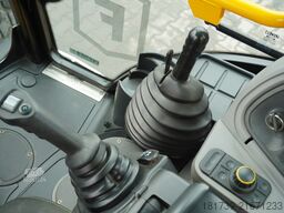 JCB 4CX PRO / 3800 MTH! / 2022 / joysticks /