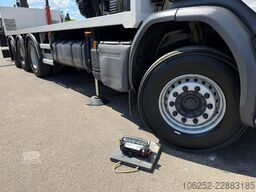 Scania P410 8x4 PRITSCHE + KRAN HIAB 244 EP-4 HIDUO - ...