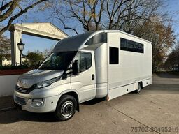 Iveco Daily mit Steinsberger 5 Pferde, 2 Wohnungen