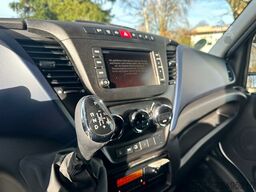 Iveco Daily mit Steinsberger 5 Pferde, 2 Wohnungen