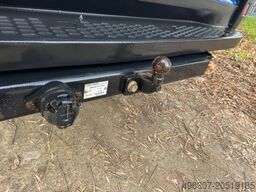 IVECO Daily Kasten 35S18 /6 Sitze/ 3.0L / 3,5T Anh.