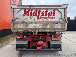 Scania R 520 8x4 RETARDER / FULL STEEL / BOX L=5565 mm