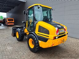 JCB 407 T4 Bucket + Forks!