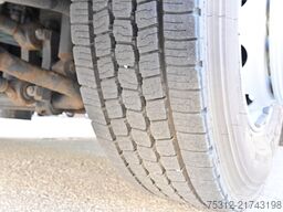 Volvo FM460  E6 VEB Scheckheft Bett 60%-Reifen