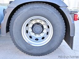 Volvo FM460  E6 VEB Scheckheft Bett 60%-Reifen