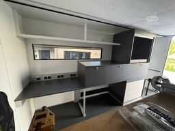 VW Crafter Sonderumbau Audi DTM | Werkstatt