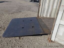 Stahlrampe Rampe Containerrampe Schwerlastrampe Auffahrampe