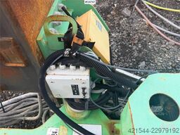Montabert Micropa stretcher tower w/ vacuum cleaner and comp
