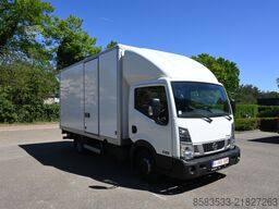 Nissan NT400